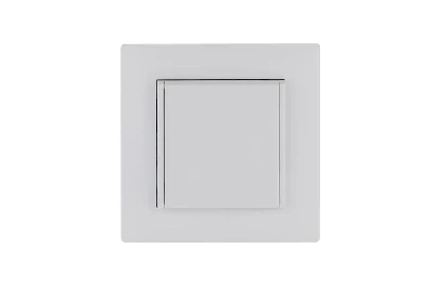 Розетка 1-м с крышкой Karea RIZZ с заземл. бел. Makel 88001029