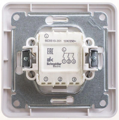 Выключатель 3-кл. СП W59 10А IP20 10AX в сборе бел. SE VS0510-351-18